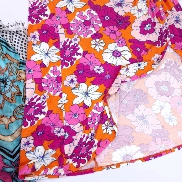 ModCloth Pink Red Floral Skirt Size L - Picture 3 of 11